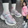 Zapatos deportivos para niños de primavera y otoño, antideslizantes, casuales, versátiles, zapatos de moda de suela plana, tenis de piel transpirables para niños