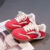 Zapatos estilo alemán para niños, color block, versión coreana, estilo nuevo, zapatillas de plataforma, 2026, primavera y otoño, suela plana, versátiles, zapatillas blancas pequeñas, zapatillas deportivas casuales, modernos