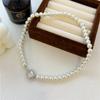 Collar de Perlas de Cristal Retro Francés, Gargantilla de Perlas de Lujo Ligero de Nicho de Gama Alta, Cadena para Clavícula con Diseño de Concha Natural