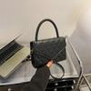 Bolso Bolso de Mujer 2022 Nueva Moda Moda Casual Simple Pequeño Bolso Cuadrado Acolchado Rómbico Cadena Un Solo Hombro Bandolera