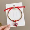 Pulseira de Alta Qualidade Estilo Zongzi 2026 Nova para o Festival do Barco-Dragão, Pulseira de Fio Colorido Estilo Xizang com Pingente de Paz, Corda de Mão Estilo Étnico