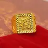 Anel Masculino Clássico Tailandês Dourado Vietnamita Cor de Areia para Fortuna e Luxo, Acabamento Exquisito, Anel Dominador de Dragão, Anel Ajustável