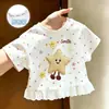 Camiseta de Verão Nova Estilo para Menina Desenho Bolinhas Manga Curta Menina Estrela Verão Versátil Renda Fofa Bebê