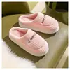 Chinelos de algodão com poá femininos para casa outono e inverno quentes internos sapatos de casa chinelos de casal masculinos de inverno sapatos de casa fabricante