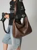 Bolso tote de cuero suave de PU estilo commuting para hombres y mujeres, color sólido, gran capacidad, adecuado para estudiantes universitarios, bolso ligero de hombro y cruzado