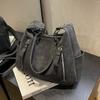 Bolso de gran capacidad para mujer, nuevo estilo 2023, bandolera con textura de nicho, bolso de hombro para estudiantes universitarios, bolso de mano para uso diario.