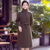 Moda de primavera transfronteriza para madres: chaqueta corta, elegante, moderna, estilo chino nuevo, cuello de solapa, chic, versátil para mujeres de mediana edad y mayores