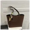 Bolso Tote de Leopardo Moderno y Versátil para Mujer Modelo Nuevo 2025 para el Trabajo y los Viajes Diarios Bolso de Hombro Estilo Coreano Gran Capacidad