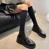 Calcetines de becerro con patrón oscuro de la letra M de primavera y verano, calcetines de moda, calcetines de moda, calcetines de rizo, calcetines de algodón sin costuras en la puntera cosidos a mano para mujer, lote