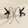 Pendientes de flor pintados a spray transfronterizos europeos y americanos, diseño de gancho de oreja exagerado y único estilo oscuro, pendientes de nicho de alta gama para mujer