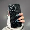 Transforme instantaneamente em uma Janela Grande com Design de Ondas d'Água Capa de Celular Adequada para Apple 17Promax Tendência 15 Sensação de Pele 13 Acrílico 16