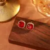 Pendientes Ankora de Cristal Rojo para Mujer, Gama Alta, Lujo Ligero, Exquisitos, Pendientes Geométricos de Moda, Pendientes Versátiles para Otoño e Invierno