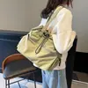 Bolso cruzado de hombro de nailon con diseño de nicho nuevo 2025 para mujer, Bolso ligero y versátil para el día a día, Bolso grande para mujer