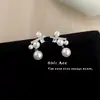 Pendientes de Perla Suaves Estilo Francés para Mujer, Pendientes de Zirconia Elegantes de Lujo Ligero de Nicho con un Toque de Alta Gama, Clavos de Aguja de Plata