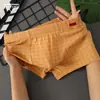 Roupa Íntima Masculina Explosões Masculinas 2024 Nova Chegada Cuecas Boxer Boxers para Meninos Personalidade Jovem Shorts Calças Xadrez