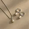 Joias de Moda Europeia e Americana Transfronteiriças, Colar com Pingente de Pérola Doce e Brincos, Conjunto de Colar Elegante e de Alta Qualidade