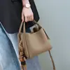 Bolsa Saco 2026 Novo Modelo Couro Genuíno Bolsa Feminina Grande Capacidade Bolsa de Mão Bolsa de Ombro Transversal 2026 Bolsa de Trabalho Bolsa de Viagem