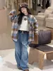 Conjunto de tres piezas para niñas mayores: camisa a cuadros 2026 otoño, camiseta de manga larga y jeans