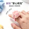 Anillo de Pata de Gato Cepillo Limpiador de Polvo Mango de Anillo de Dedo de Plástico Cerdas de Fibra Arte de Uñas Superficie de Uña Limpieza de Polvo Cepillo Pequeño