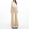 Jeans boca de sino de cintura alta na cor Laranja Juvenil # Cáqui para mulheres baixinhas, corte solto, emagrecedor, valoriza a silhueta e versátil.