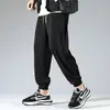 Calças Casuais Masculinas de Verão Finas de Seda Gelada com Caimento, Modelagem Solta, Estilo Jogger, Listradas Esportivas de Perna Larga Versáteis Longas