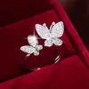 Anillo Abierto Ajustable con Diseño Transfronterizo, Estilo Mariposa de Nicho, Anillo Fresco y Juvenil, Joyería de Cobre, Venta Directa del Fabricante