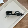 Pinza Elegante de Perla de Una Palabra para Agarrar el Cabello Nueva para Mujer Pinza Retorcida de Gama Alta Pinza para la Parte Trasera de la Cabeza Tocado de Gama Alta
