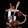 Vaso de cristal decorado con esmalte de rosa estilo europeo, una pieza creativa y decorativa para uso doméstico, perfecto como regalo del Día de San Valentín, una copa para servir bebidas o un vaso de agua