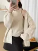 Elegante y suave conjunto de punto, nueva colección otoño/invierno 2026: conjunto de dos piezas para mujer con top halter de cuentas y cárdigan