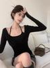 2025 Nuevo Explosiones Hombro Cuello Usar Collar Manga Larga Camiseta Mujer Caliente Sexy Top para Principios de Invierno