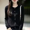 Cardigan de Punto Jacquard Cuello Redondo Estilo Suave para Mujer Suéter Sencillo con Temperamento Abrigo Otoño Invierno Capa Base Cálida Rejuvenecedor Versátil