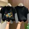 Camiseta de manga larga para niño 2026 nuevo modelo, camiseta básica de dibujos animados para niño, camiseta interior de algodón puro a rayas para otoño, estilo primavera y otoño