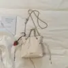 2026 Verano Nuevo Bolso Cubo de Cadena de Rejilla de Diamante Moda Tendencia Elegante y con Estilo para el Trabajo y el Trayecto Bolso de Hombro