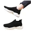 Venta al por mayor de fábrica primavera y otoño nuevos zapatos cruzados para mujer zapatos casuales para niños transpirables zapatos de estudiante versión coreana de zapatos para madre combinables