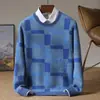 Nuevo suéter de cachemira para hombre de otoño e invierno, cuello redondo, jersey de bloques de color, suéter base de punto de lana auténtica, suelto y casual