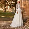 Vestido de noiva em renda estilo francês 2026 novo modelo para noivas, elegante e simples, de alta qualidade, com mangas compridas, vestido de verão com uma pequena cauda
