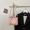 Bolso Cubo Retro Simple Versátil 2026 Modelo Nuevo Bolso de Hombro Cruzado de Alta Gama para Mujer Bolso de Viaje de Moda Tendencia