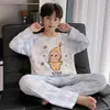 Pijama para niños para primavera y otoño, fresco y elegante, ropa de casa de manga larga para niños mayores, nuevo conjunto lindo de dibujos animados para niños