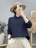 Camisa feminina de manga longa com gola de renda bordada estilo vintage, nova coleção outono 2026, cardigã soltinho com corte slim MHT