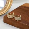Brincos Vazados com Padrão de Corrente, Zircônia Banhada a Ouro Real, Brincos de Estilo Minimalista, Brincos de Luxo Leve de Alta Qualidade Atacado