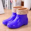 Zapatos de agua, botas de lluvia cortas, botas de cocina para mujer, forradas de felpa, resistentes al desgaste, antideslizantes, botas de goma, para lavar platos en invierno, impermeables y cálidas, para adultos