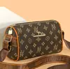 Bolsa de textura de comercio exterior con explosiones transfronterizas 2025bolsas Joker a cuadros retro correa de hombro ancha bolso pequeño cuadrado de hombro venta al por mayor