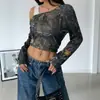 Baifen Clothing moda transfronteiriça 2025 Primavera e Outono Novas Tendências Europeias e Americanas Tops com Gola Assimétrica e Mangas Longas Camiseta Estampada Moderna