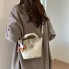Bolso de Cubo Versátil de Cuero Granulado Clásico, Diseño de Nicho, Bolso Cruzado Elegante y Moderno para Mujer, Lujo Ligero
