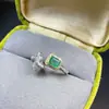 Explosiones Transfronterizas Ins Europeas y Americanas Anillo de Plata de Ley 925 Incrustado con Esmeralda Natural Anillo de Boca Abierta de Lujo Ligero de Gama Alta de Nicho