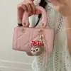 Bolsa Pequeña de Bordado de Diamantes para Mujer 2026 Verano Nueva Versátil Bolso de Hombro Cruzado Bolso de Mano Exquisito Super Popular Bolsa Cuadrada Pequeña