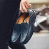 Sapatos masculinos estilo Tiktok 2023 verão masculino couro genuíno sapatos de ervilha superfície macia sola macia sapatos casuais de couro sapatos preguiçosos