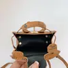 Bolso de Mano Mini de un Solo Hombro Oso Pequeño Kelly Estilo Coreano Estilo Pequeño Chanel para Niñas Accesorio de Monedas de Princesa Bolso Cruzado de Moda