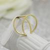 Venta caliente de Amazon diseño minimalista Anillo de acero inoxidable Radian brillante dorado anillo geométrico de acero de titanio unisex