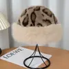 Sombrero Mongoleso de Estampado de Leopardo Retro Engrosado Cálido de Otoño e Invierno Nuevo Sombrero de Cubo Versátil de Imitación de Piel de Visón Sombrero de Pescador para Mujer